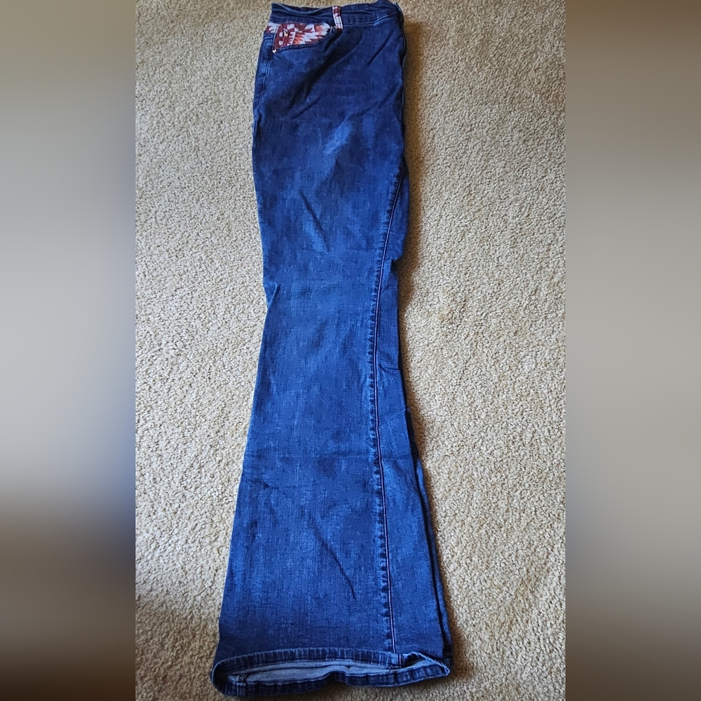 RANCH DRESSN Super Flare Jeans